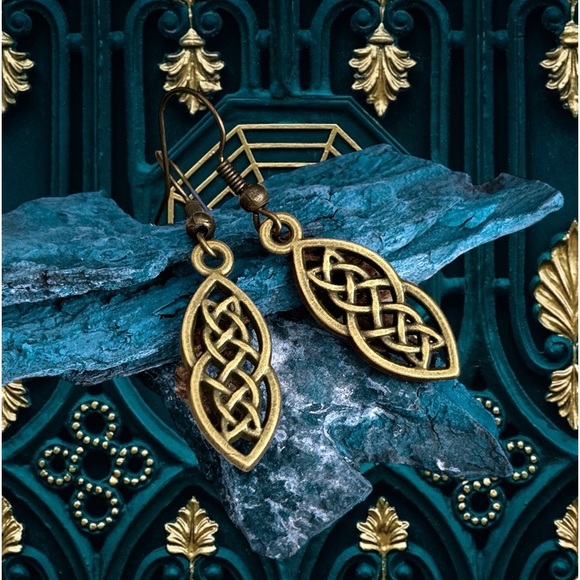 5 For $25💫Bronze Filigree Dangles Earrings - Picture 1 of 8